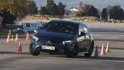 2020 Mercedes-Benz A250 E Sedan Yol Tutuş Testi