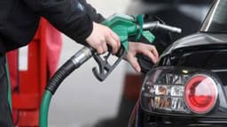 Epgi̇s Duyurdu: Benzin ve Motorine Büyük Zam Yapıldı