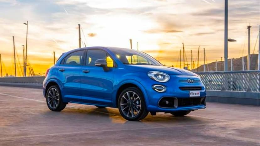 Fiat 500X Gelişmiş Hibrit Motor Teknolojisiyle Yenilendi