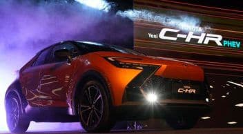 Türkiye’de Üretilen İlk Phev Otomobil: Yeni C-Hr Üretim Hattından Çıktı