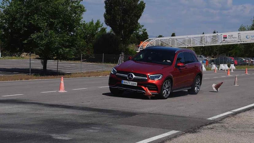 Mercedes-Benz Glc Yol Tutuş Testi