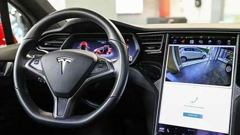 Tesla'nın 'Otopilot' Sürücü Destek Sistemine Soruşturma
