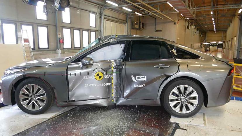 2021 Toyota Mirai Çarpışma Testi Yayınlandı