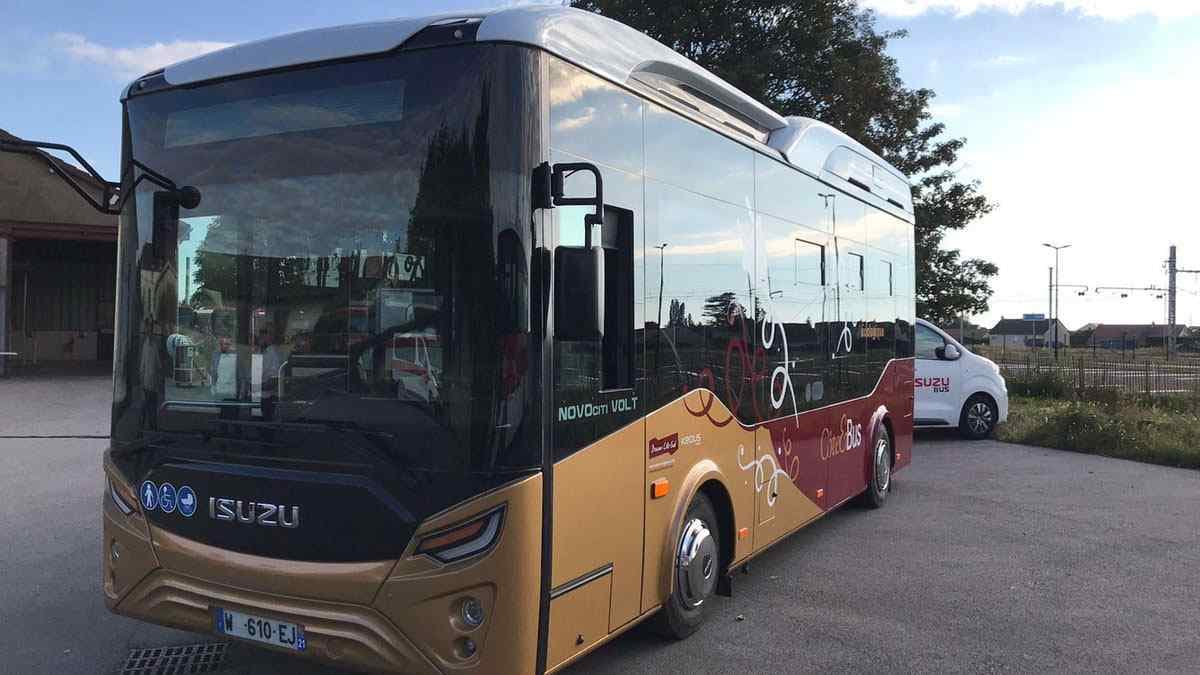 Anadolu Isuzu, Elektrikli Novociti Volt’un İlk Teslimatını Fransa’ya Gerçekleştirdi