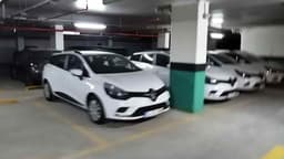 Sıfır Otomobiller Rezidansların Otoparklarında Stoklanıyor