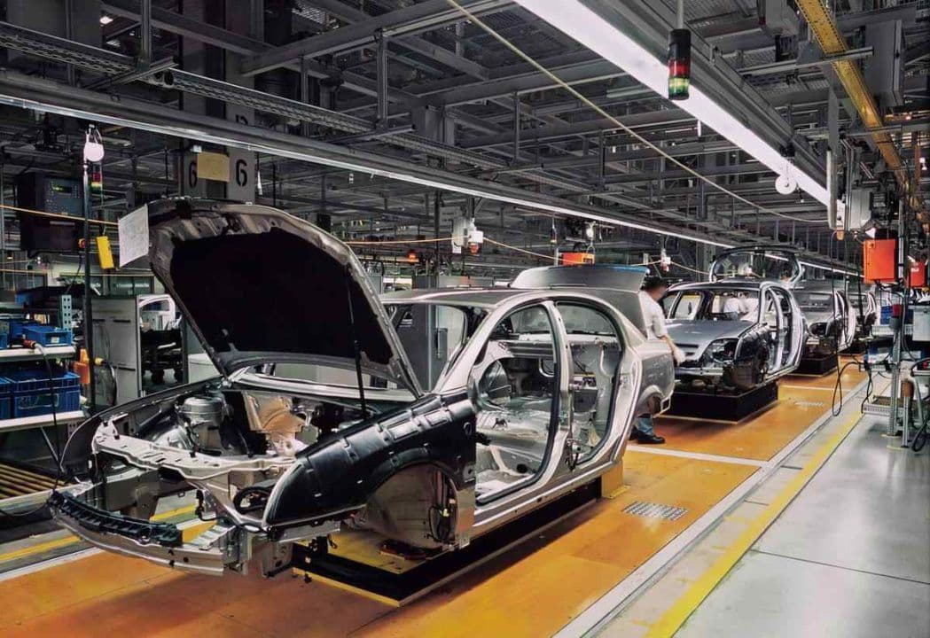Avrupa Otomotiv Endüstrisi Diğer Bölgelere Hiç Bu Kadar Bağımlı Olmamıştı