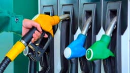 Son Zamla Birlikte Benzinin Litre Fiyatı 15 Tl'yi Geçti