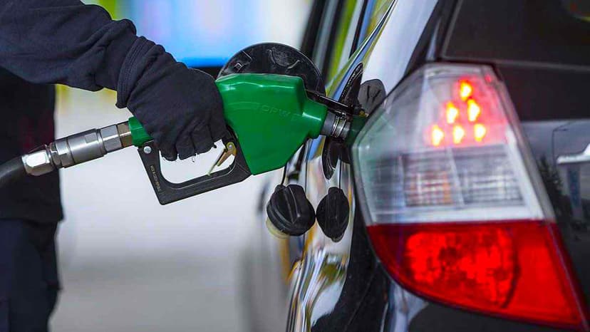 Motorin ve Benzin Fiyatlarında İndirim, Lpg'ye Zam Geldi