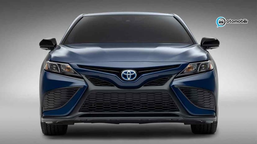 40. Yıl Özel 2023 Toyota Camry Nse Tanıtıldı