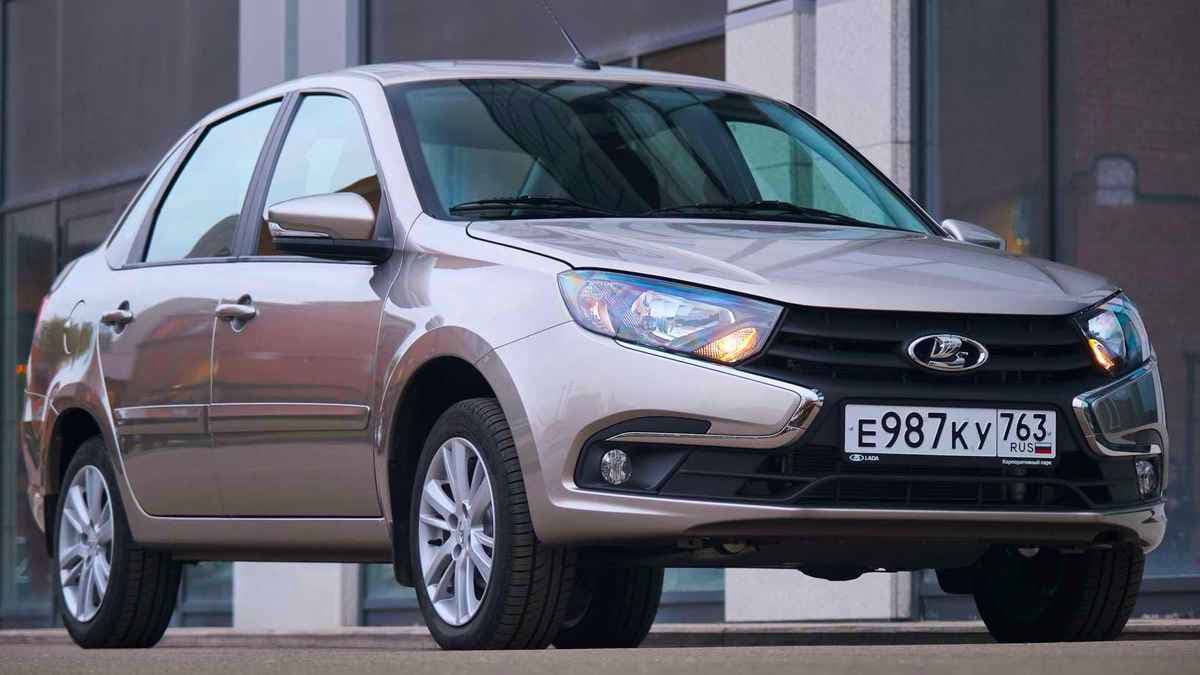 Lada’nın Yeni Modelleri Bazı Özellikleri Olmadan Üretiliyor