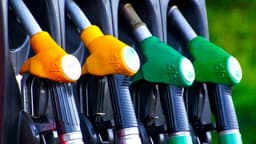 Benzin ve Motorine Zam, Lpg'ye İndirim Bekleniyor