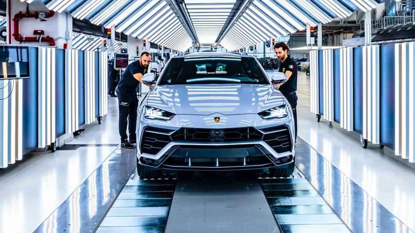Lamborghini, 2024'E Kadar Üreteceği Tüm Otomobilleri Sattı