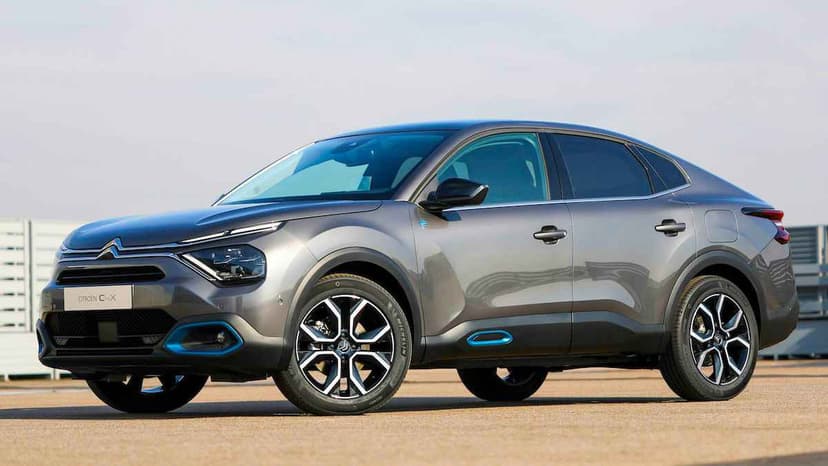 Yeni Citroen C4X ve E-C4X Fiyat Listesi ve Özellikleri Açıklandı