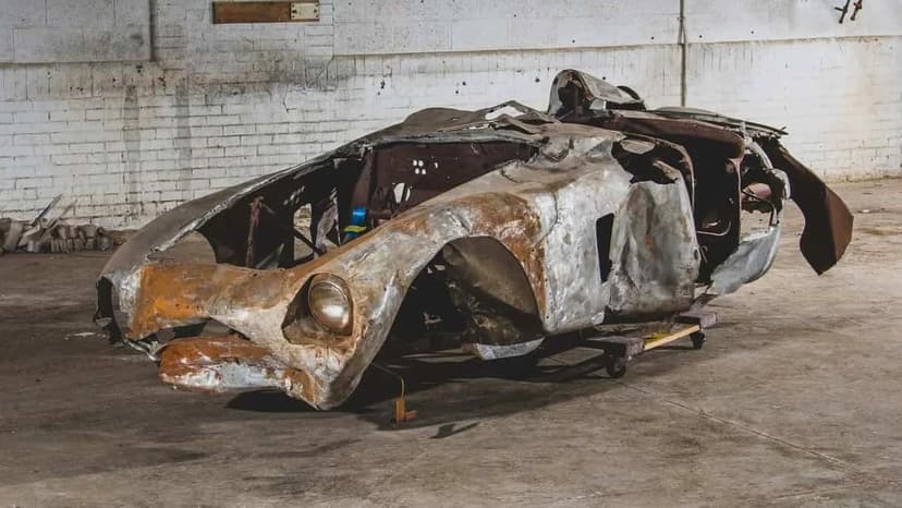 Ferrari'nin Hurdası Açık Artırmada Satıldı!