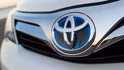 Toyota, Park Freni ve Cam Sorunları Nedeniyle 580 Bin Aracını Geri Çağırma Kararı Aldı!
