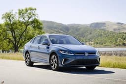 Volkswagen Yeni Jetta’yı Tanıttı