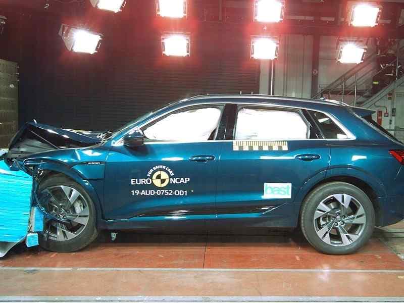 2019 Audi E-Tron Çarpışma Testi Yayınlandı