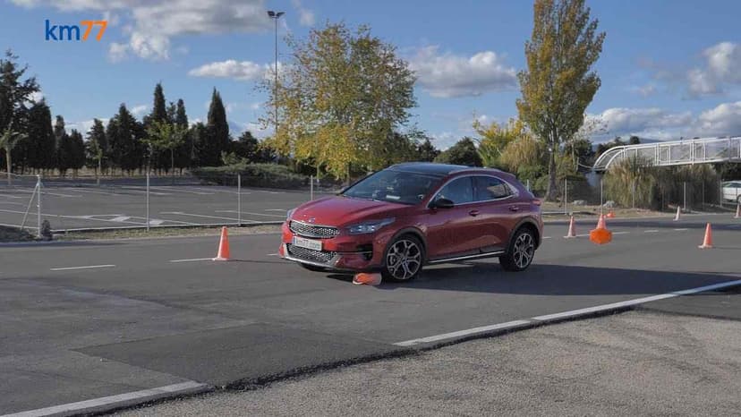 2020 Kia Xceed Yol Tutuş Testi