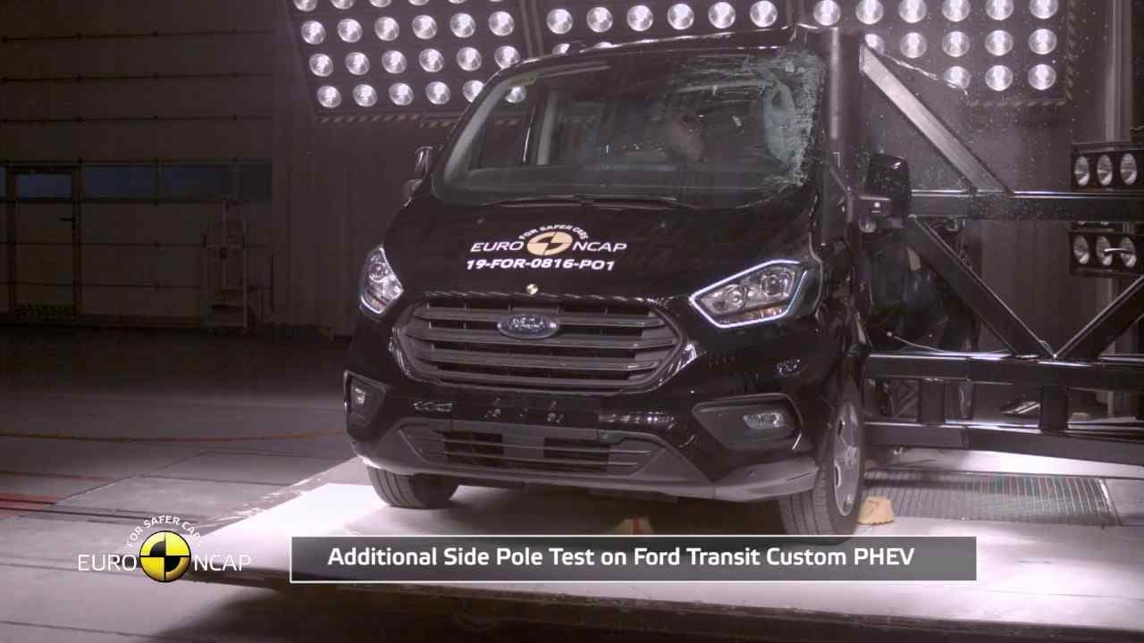 Ford Transit Custom Çarpışma Testi
