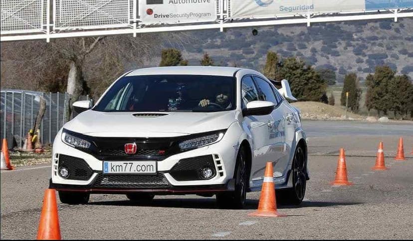 Honda Civic Type R Yol Tutuş Testi