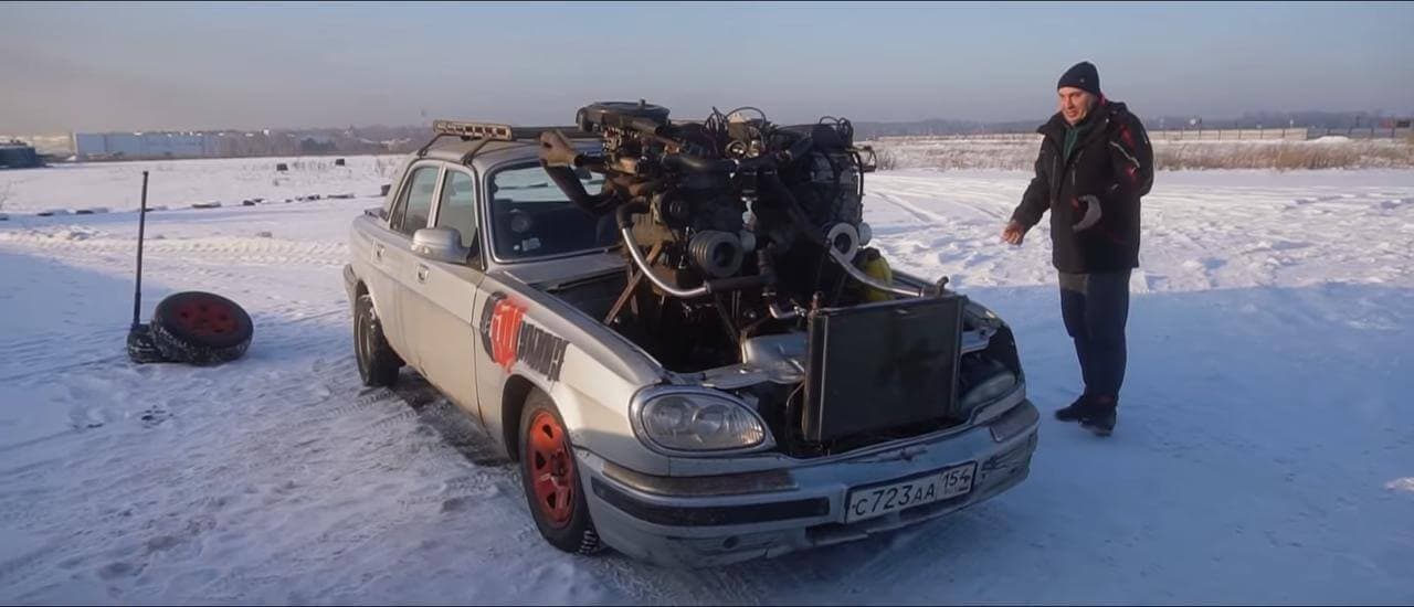 Rusya’da 4 Silindirli 3 Motoru Birleştirip V12 Motor Yaptılar