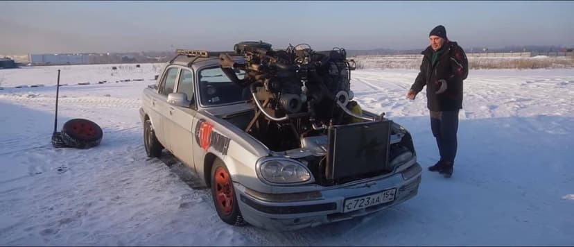 Rusya’da 4 Silindirli 3 Motoru Birleştirip V12 Motor Yaptılar