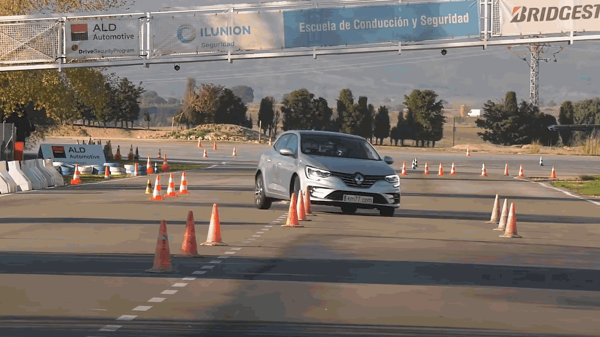 2020 Renault Megane Geyik Testi Yayınlandı