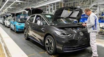 Alman Otomobil Devi Volkswagen’i Çip Krizi Vurdu