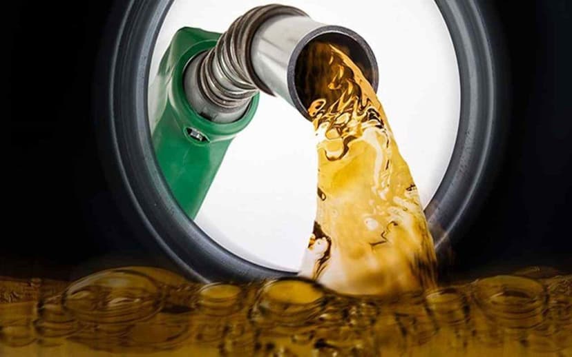 Son Dakika: Benzin ve Motorine bir Zam Daha mı Geliyor?