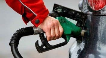 Son Dakika: Benzine Indirim Geldi
