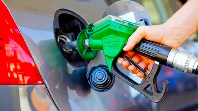 Motorinin Litre Fiyatı 15 Tl'yi Geçti