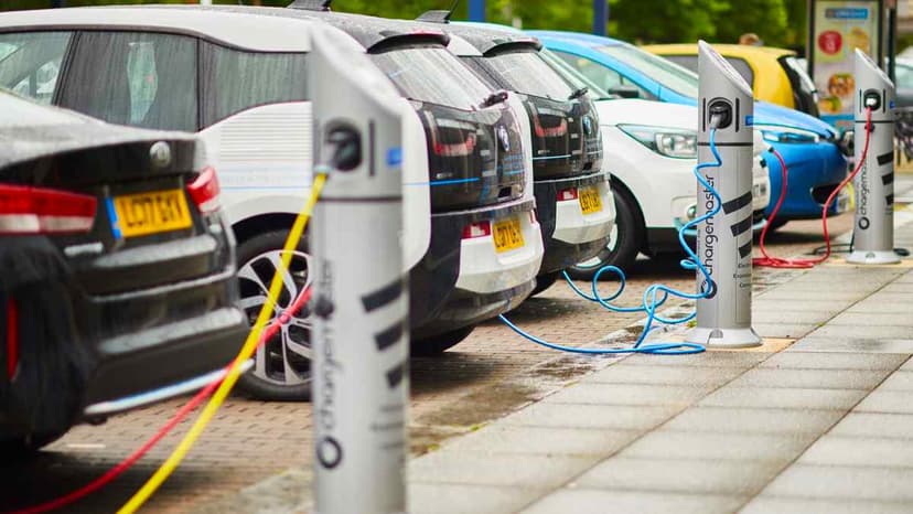 Türkiye'de Satılan Elektrikli Araçların Fiyatları ve Menzilleri