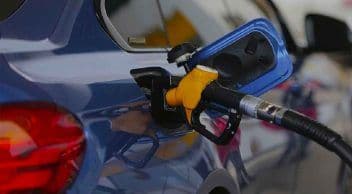 Bir İndirimde Benzine Geldi: Akaryakıt Fiyatları ne Kadar Oldu?