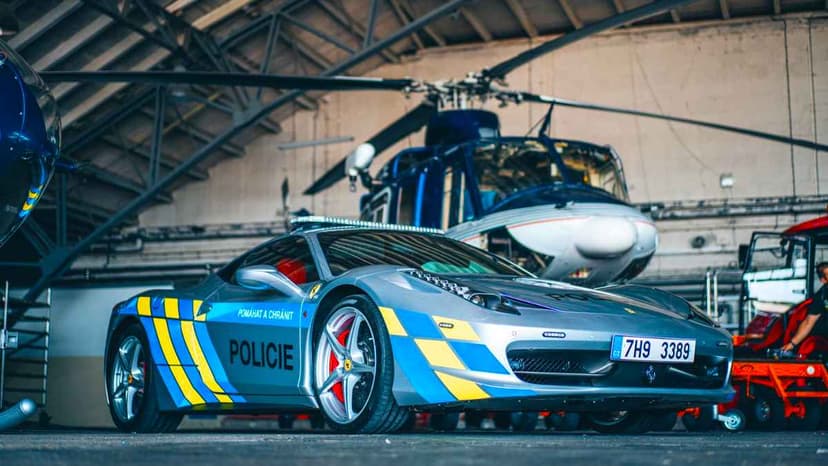Suçlulardan Alınan Ferrari, Polisin Hizmetine Verildi