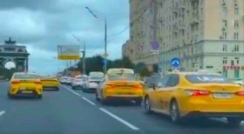 Yandex’in Taksi Çağırma Uygulaması Hacklendi: Taksiler Tek bir Yere Çağırıldı