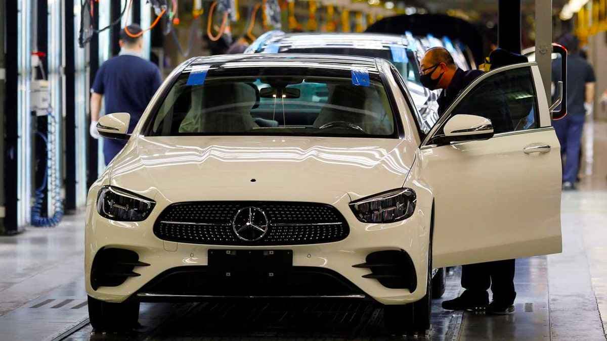 Otomotiv Devi Mercedes Rusya Pazarından Çekiliyor