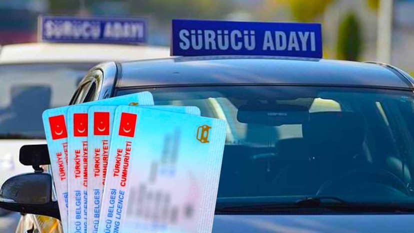 Süre Uzatıldı Peki Fiyat Değişecek Mi? Ehliyet Yenileme Ücreti Açıklaması