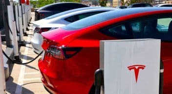 Elektrikli Araç Üreticisi Tesla’nın Hisseleri Düşmeye Devam Ediyor!