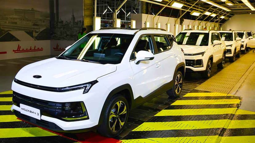 Renault'un 1 Ruble Karşılığında Devrettiği Fabrikada "Moskviç 3" Üretimi Başladı