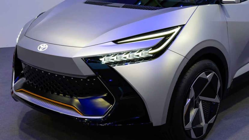 Yeni Toyota C-Hr'nin Tasarımı Ortaya Çıktı