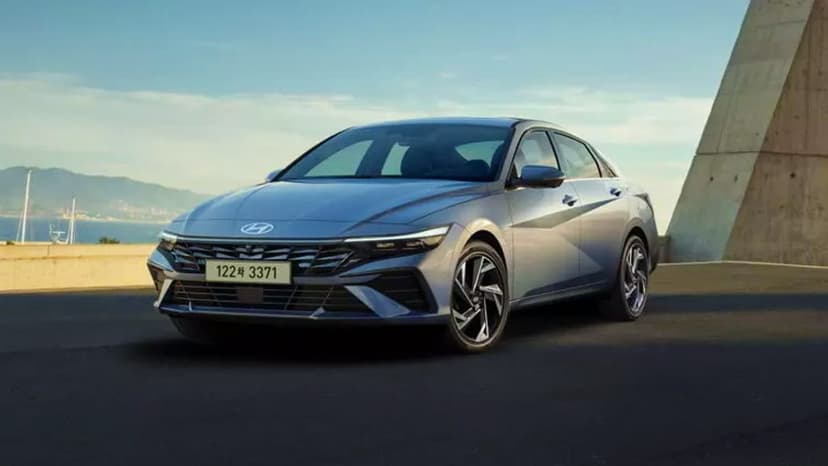 2024 Hyundai Elantra Yeni Yüzüyle Kore'de Tanıtıldı