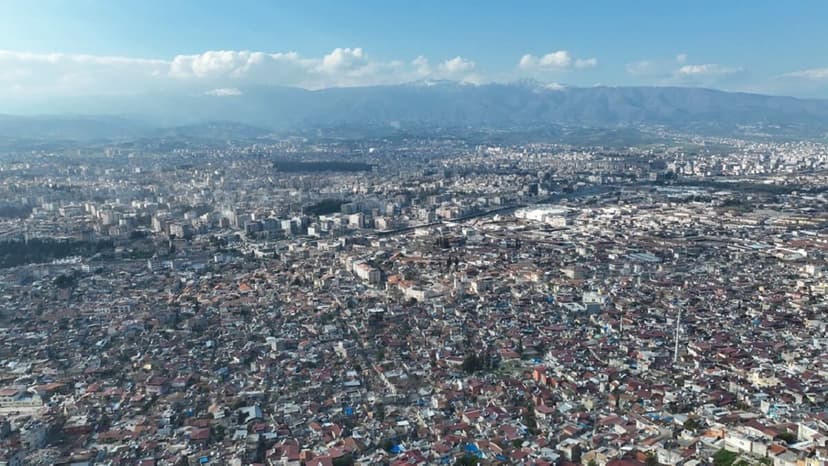 İstanbul Büyükçekmece'de Eski Deprem Yönetmeliğine Göre Yapılan Binalar Yıkılacak!
