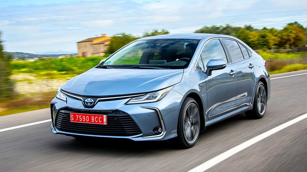 Toyota Modellerine Nisan Ayında Zam Geldi