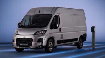 Yeni Toyota Proace Max: Elektrikli Ticari Araç Serisi Tanıtıldı