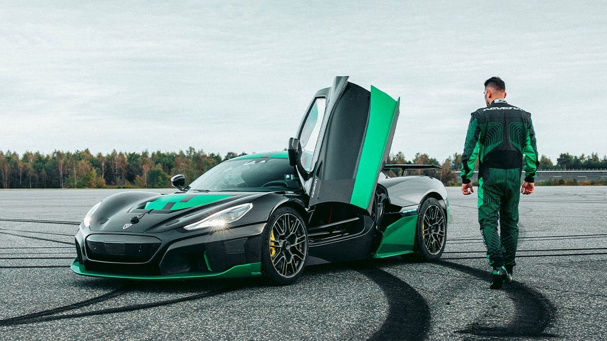 Rimac Nevera, Geri Hızda Guinness Dünya Rekoru Kırdı