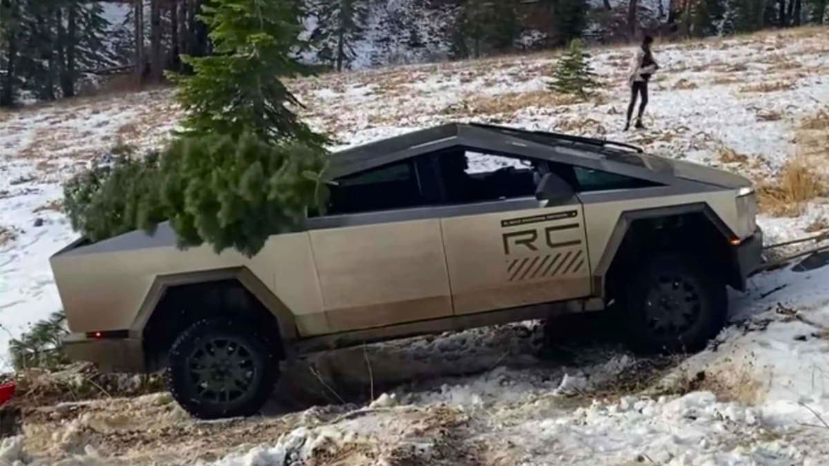 Ford Türkiye’den Dikkat Çeken Tesla Cybertruck Paylaşımı