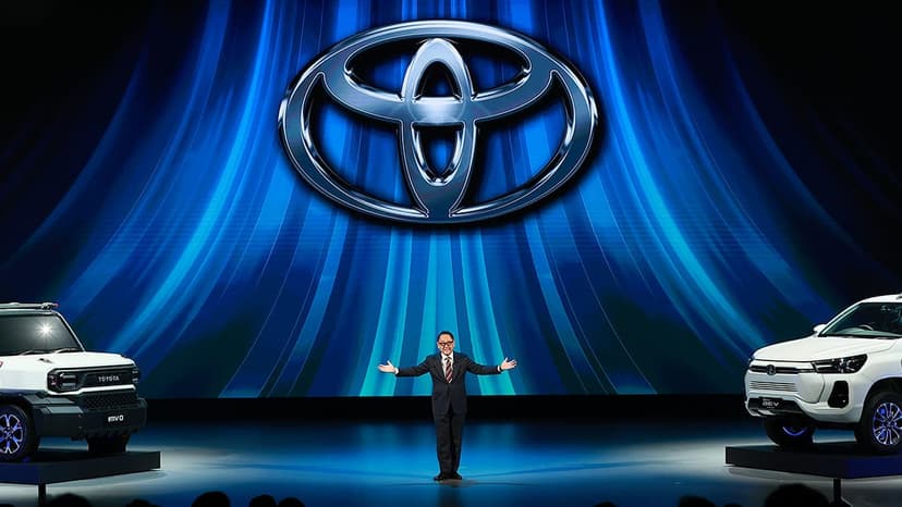 Toyota'nın Lideri: Tam Elektrikli Araçlara Geçiş Çözüm Değil!