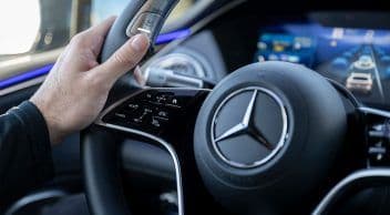Mercedes-Benz, Kaynak Kodunu ve Ticari Sırlarını Yanlışlıkla Tüm Dünyayla Paylaştı