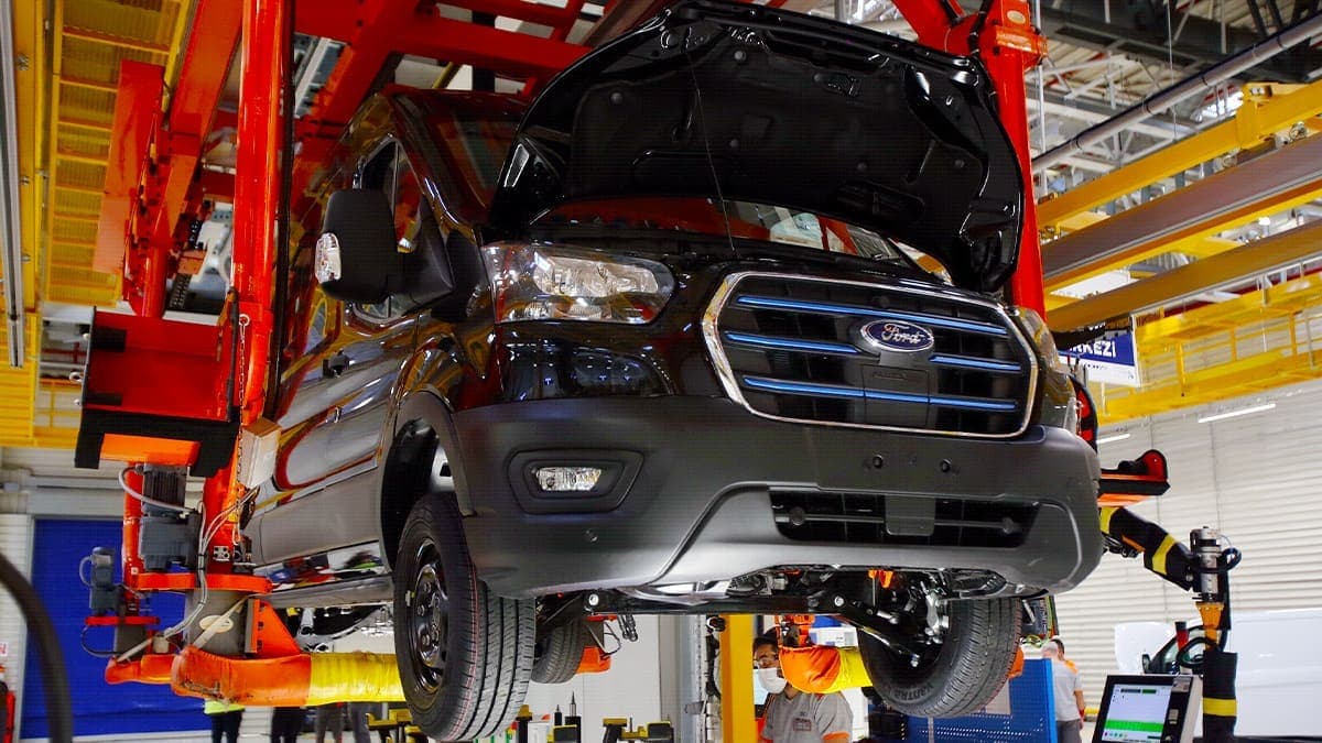 Abd, Ford’a Türkiye’den Yasa Dışı İthal Ettiği Araçlar Nedeniyle Rekor Ceza Kesti!