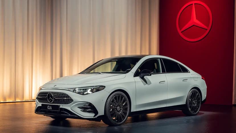 Yeni Mercedes-Benz Cla: Elektrikli ve Hibrit Seçeneklerle Tanıtıldı